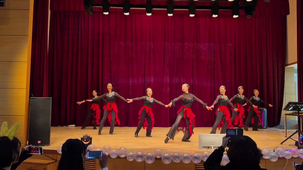 2025년 12월 23일 과천문화원 축제 축하 공연 - 라인댄스