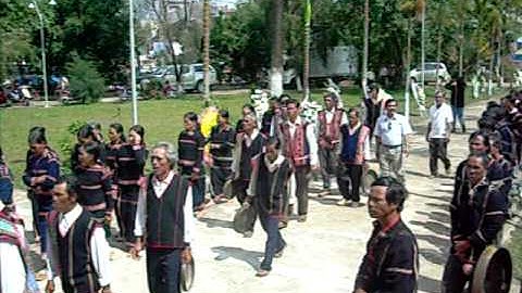 Một Đám Tang Với Cồng, Chiêng của Người Dân Tộc (tiếp theo)