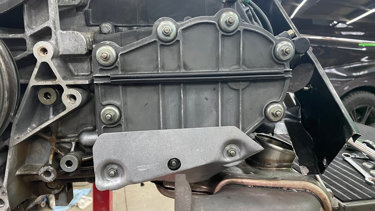 Porsche 993 - Replacing chain covers