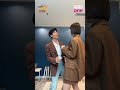 太甜了 Glenn和Lynn的互动不照剧本走 每一次对视都刚刚好撞进心里 今晚9点30分 我的鲜肉老爸 第一集首播 Astro AEC Astro GO 或 Sooka 点播都可以收看 太甜了 Glenn和Lynn的互动不照剧本走 每一次对视都刚刚好撞进心里 今晚9点30分 我的鲜肉老爸 第一集首播 Astro AEC Astro GO 或 Sooka 点播都可以收看