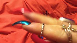 ASMR💋LONG FINGERNAILS 💅🏻PLAYING WITH COMPUTER GLASSES ON MY BED😘 screenshot 5