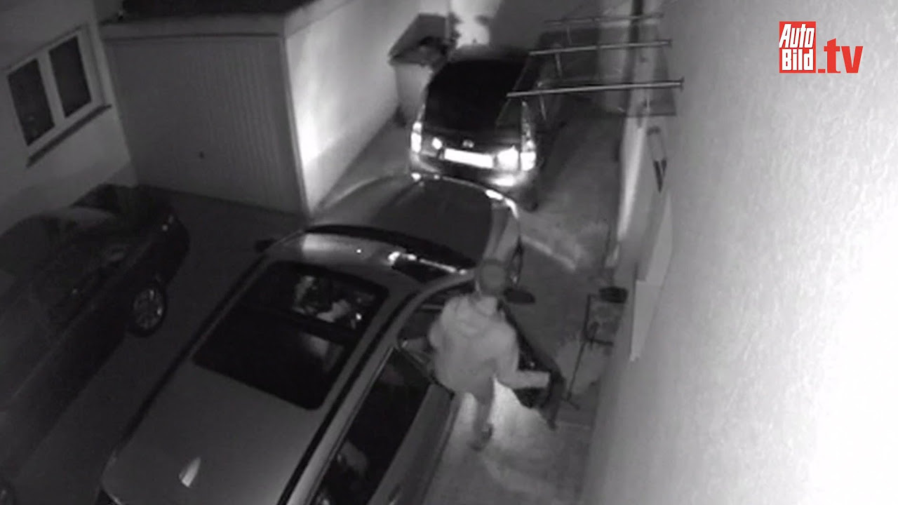 Verdächtiger Porsche Cayenne im Visier: Ist das Auto gestohlen? | Achtung Kontrolle | Kabel Eins