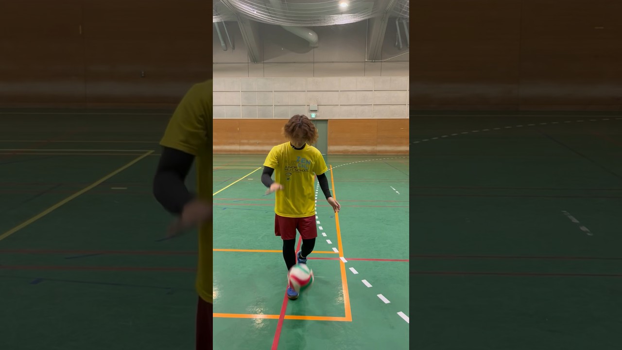 【不可能】松ヤニつけてバレーボールしてみた 