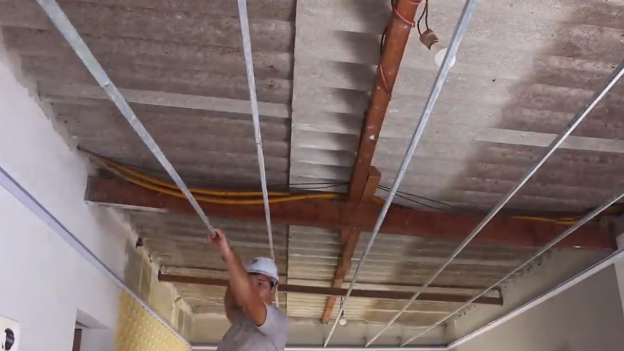 VEJA Q IDEIA DE GÊNIO FORRO BARATO DE PVC COMPLETO DEPOIS QUE FIZ ISSO A CASA FICOU LINDA