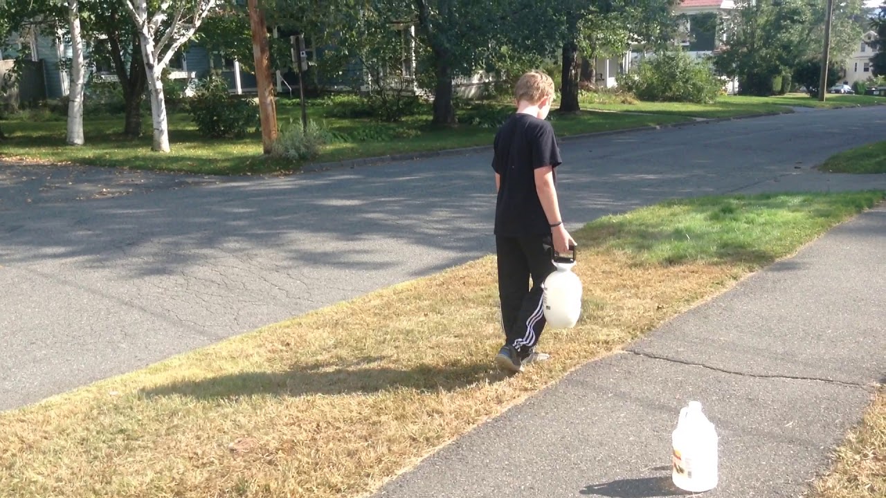 How to fix a drought damaged lawn with vinegar - YouTube