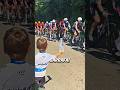 😮 Ele Tentou Entregar Água aos Ciclistas!