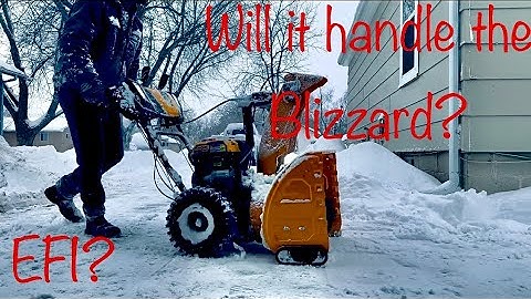 Cub Cadet 2x 26 243cc fuel injected snow blower, Quick Test Clearing Driveway!