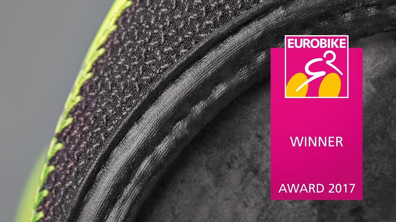 IntelliSeal™ shoe covers rewarded with an EUROBIKE Award