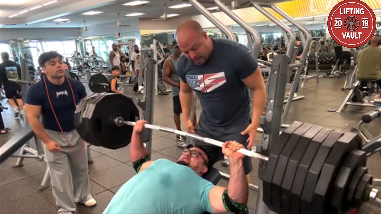 This Must Be The Heaviest Incline Bench Press In History
