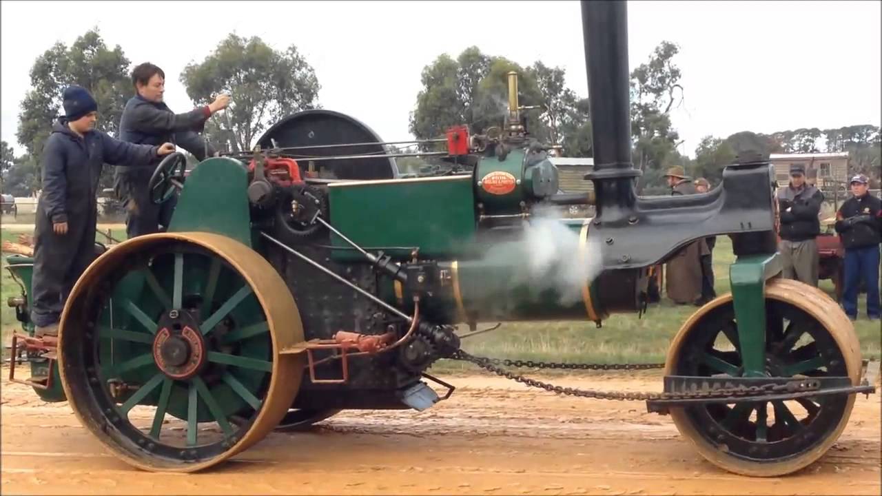 STEAM ENGINES GALORE! - YouTube
