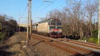 Il LIS 38873 formato dall'E 633-069 che traina L' E 655-298