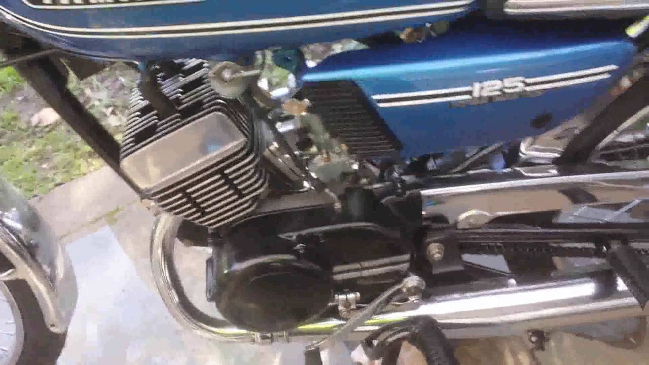 Yamaha RD125 Mikuni VM20 carbs