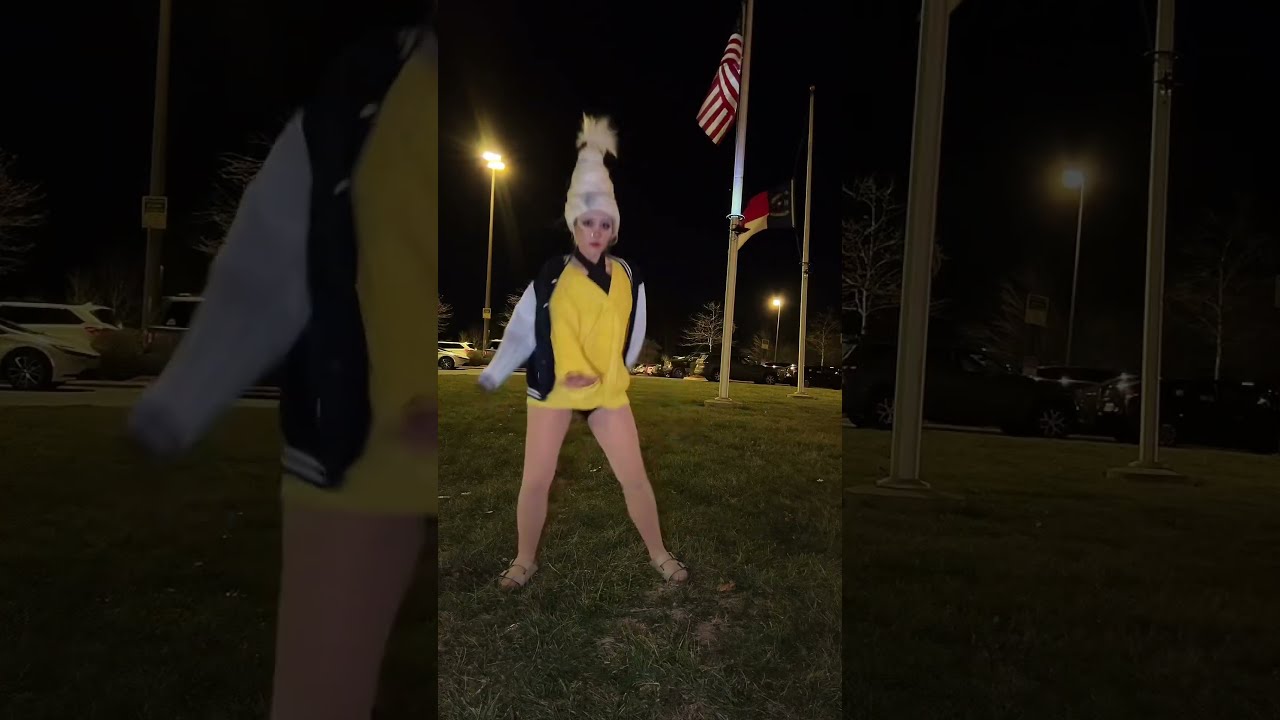 DanDaDan But Pikmin Dandadan Momo Aira Okarun Grannyseiko Cosplay Cosplayers Dance