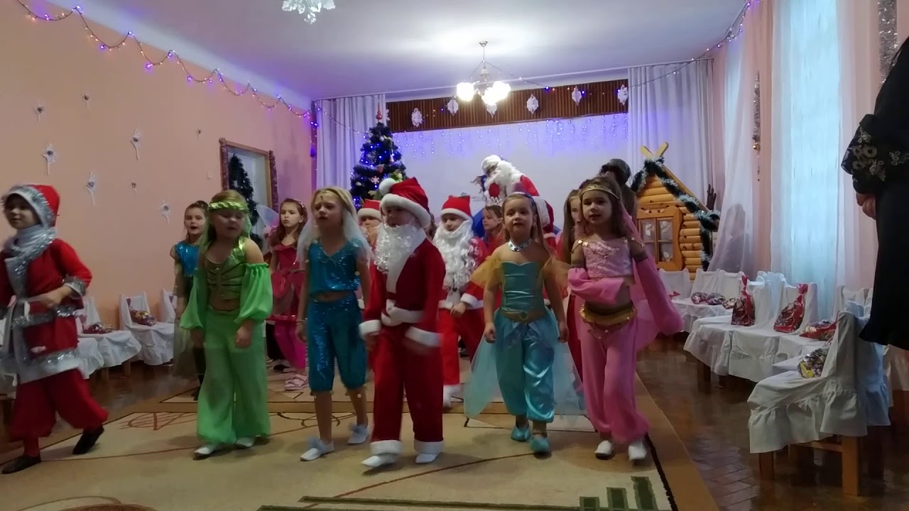 Новогодняя песня на английском - YouTube