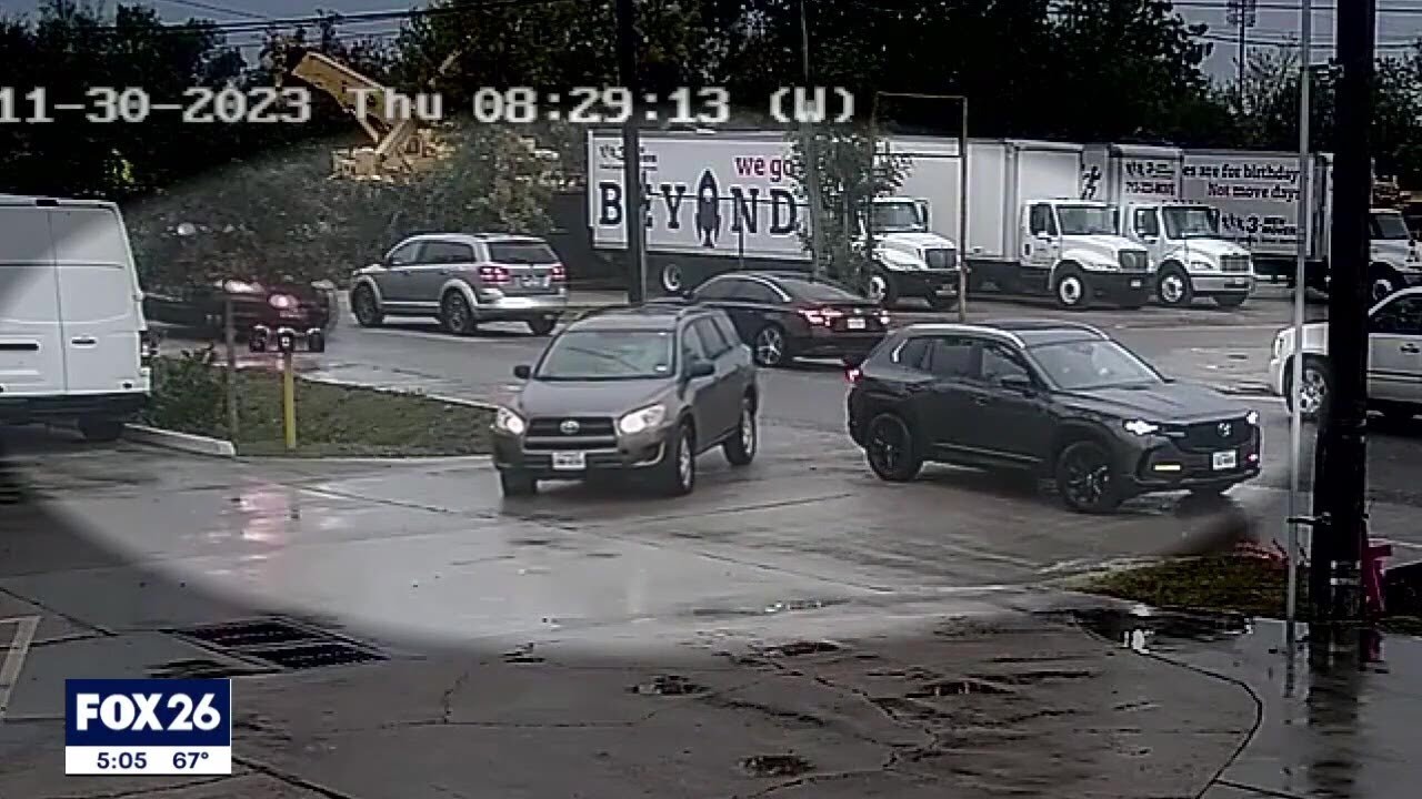 Man leads police on a chase after killing father - YouTube