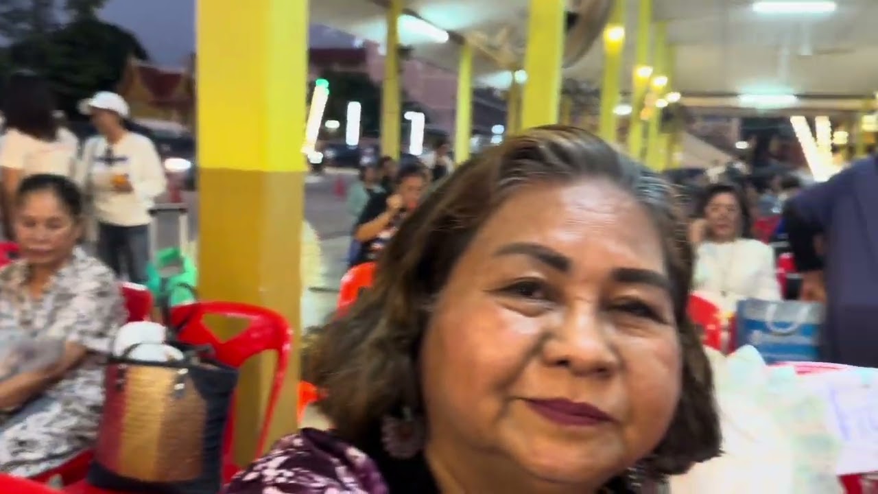 บรรยากาศหน้างานวัดบ้านนา ชลบุรี7.3.69