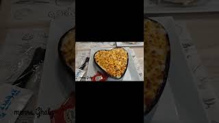 ممكن تأكل سمك وتدفع     أو أقل     مطعم لا مؤاخذة    سمعها
