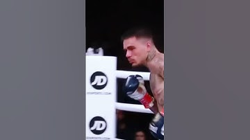 Boxing Ring Warfare: Tactical Shifts, Furious Exchanges & Injury Drama!