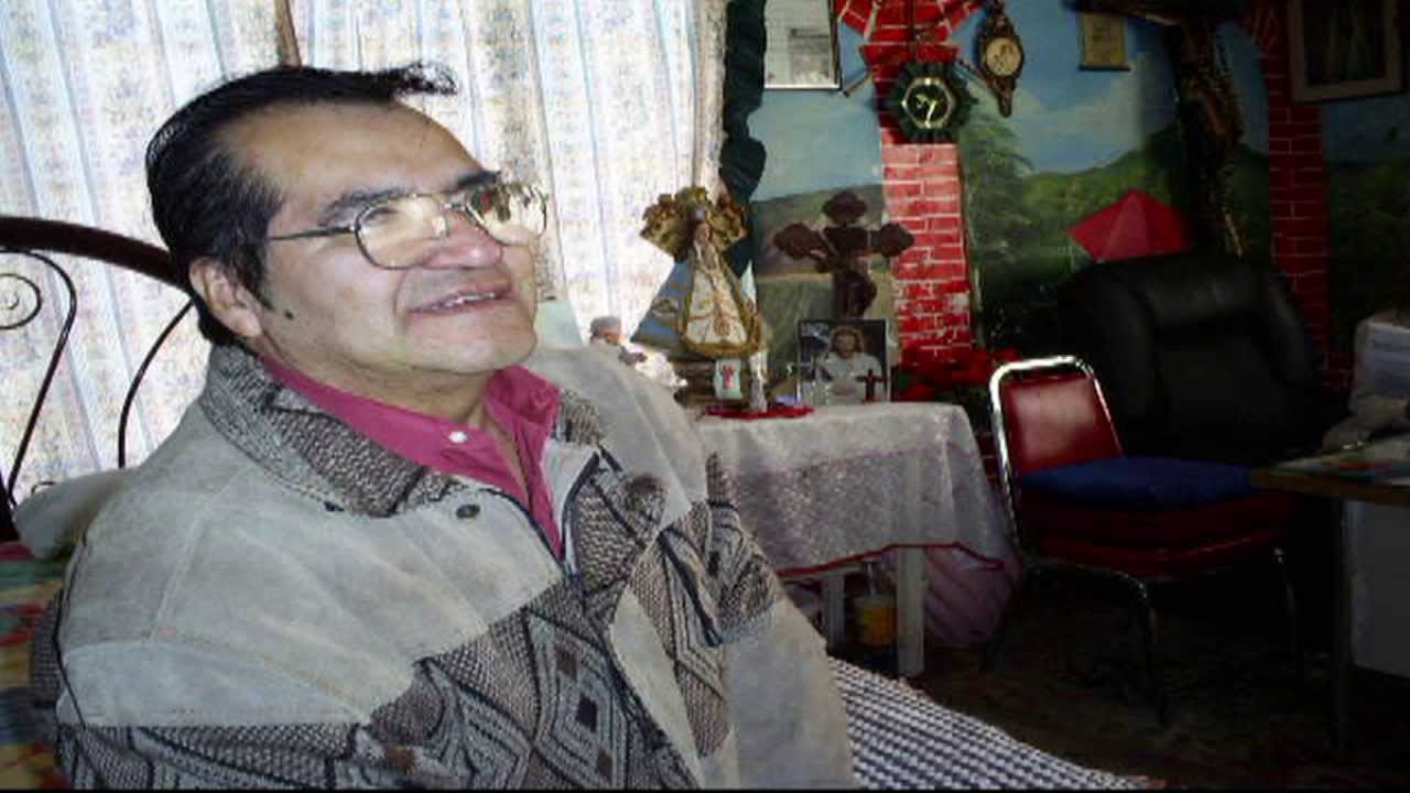 UN VIEJO CANSADO DE GUILLERMO OSORIO GUERRERO YouTube