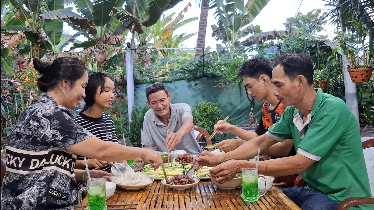 Đi Làm Về Mà Gặp Món Này Thì Ngon Hết Sẩy !|BĐMV&Family