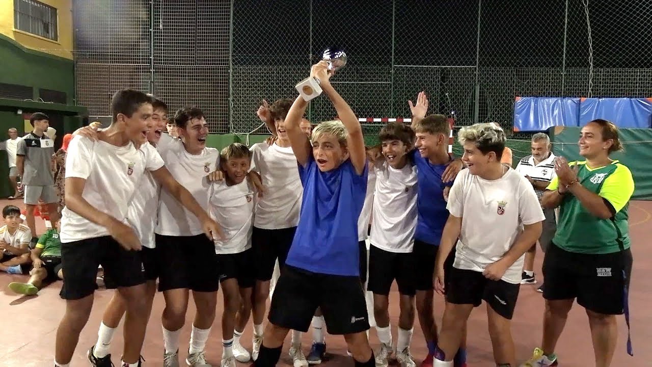 Fiesta con finales y entrega de trofeos en Manzanera