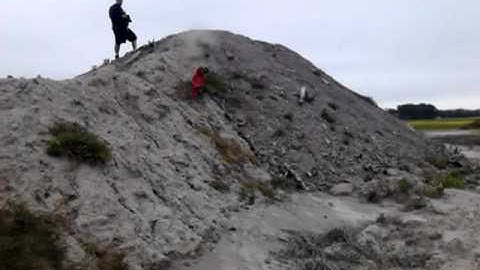 Traxxas slash 25ft jump fail