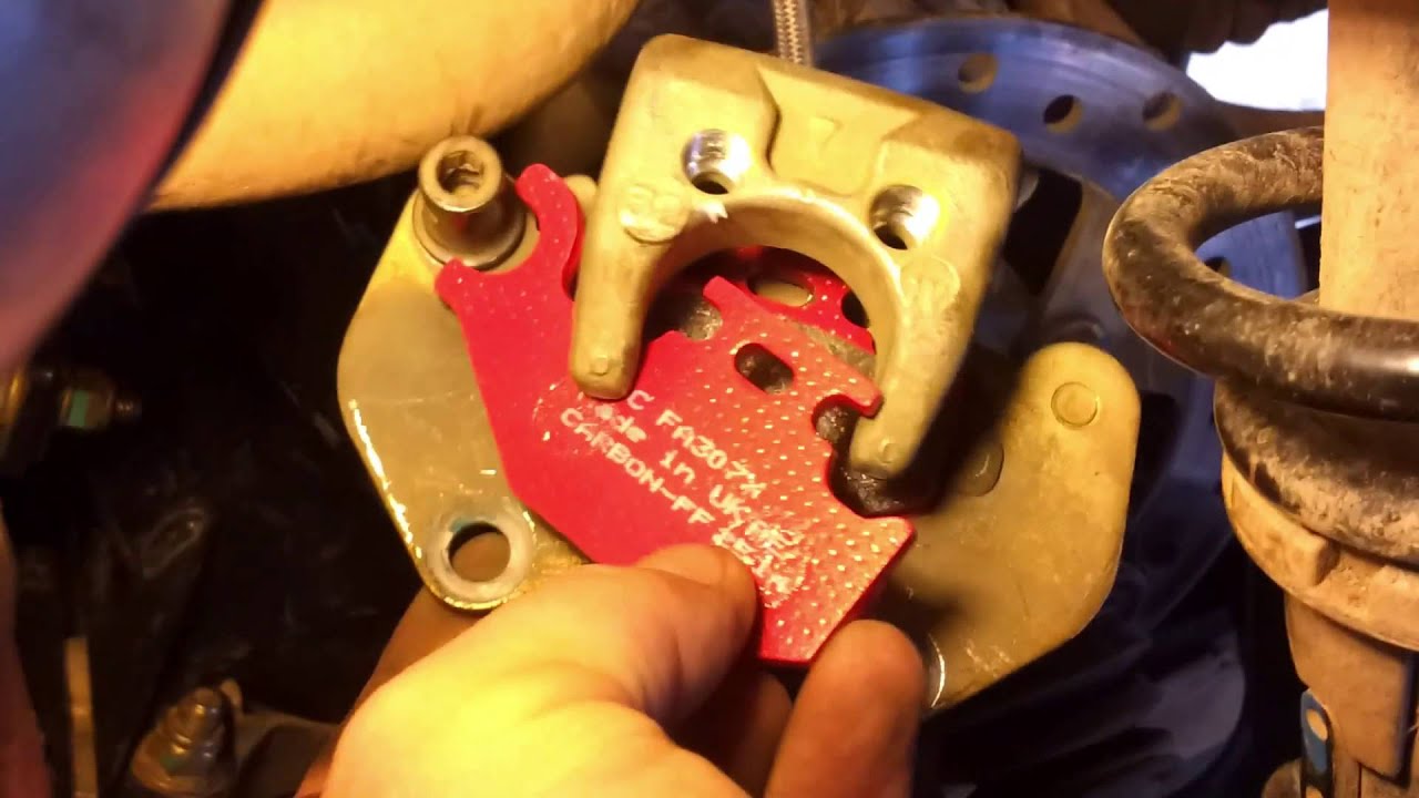 2012 CanAm Outlander 800 Max XT Changing Front Brakes YouTube