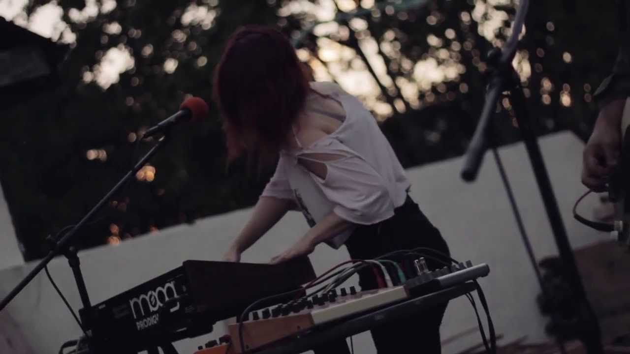 Mueran Humanos en la terraza - Cosméticos para Cristo