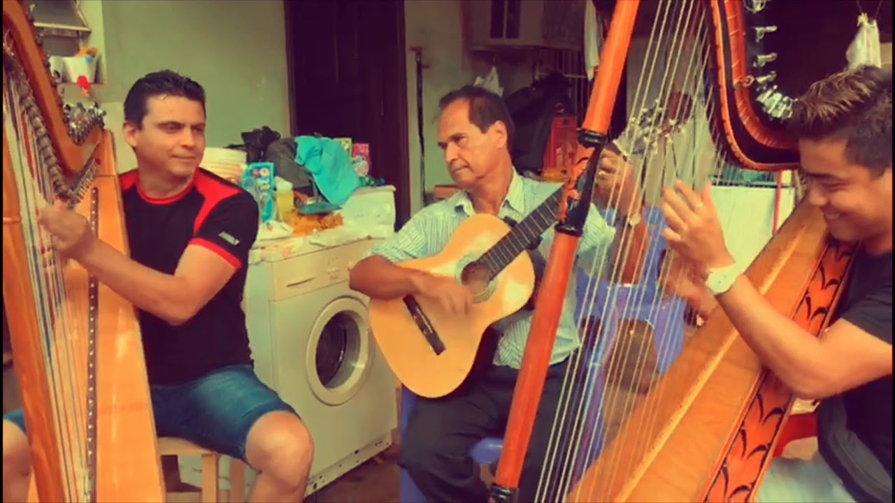 Llegada - arpa paraguaya