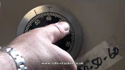 Opening Chubb Manifoil Combination Lock