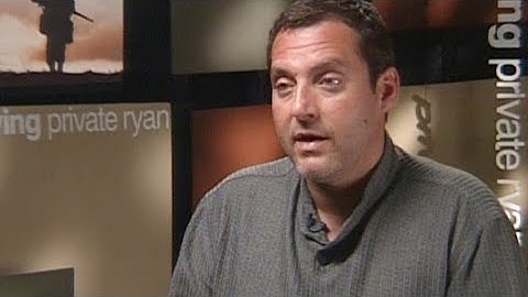 Tom Sizemore speaks on being Mike Horvath in Saving Private Ryan