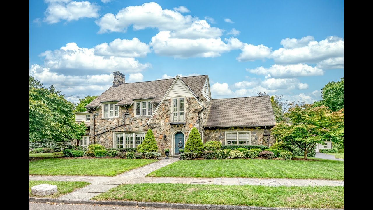 225 North Manor Avenue, Kingston NY Real Estate Video Walkthrough