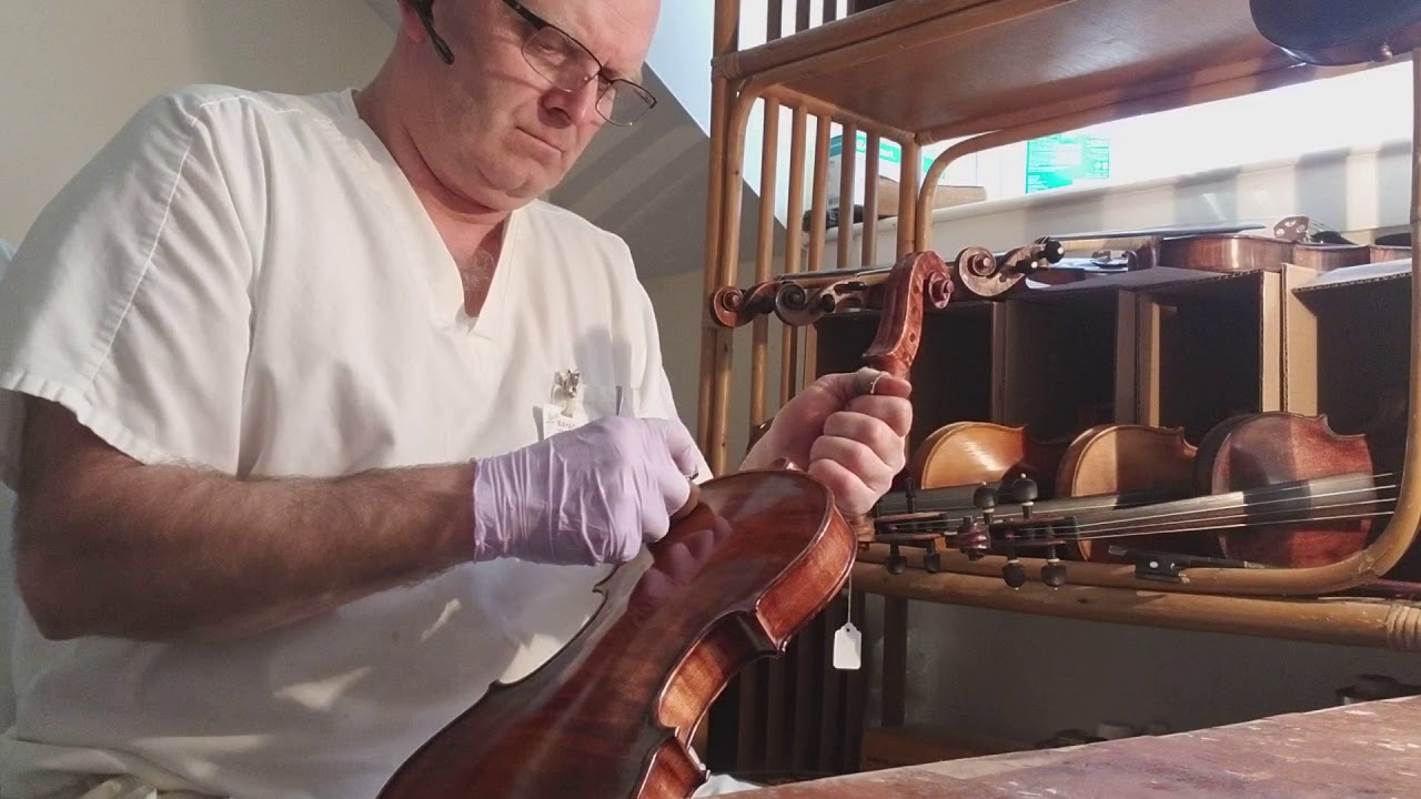 How To French Polish A Violin