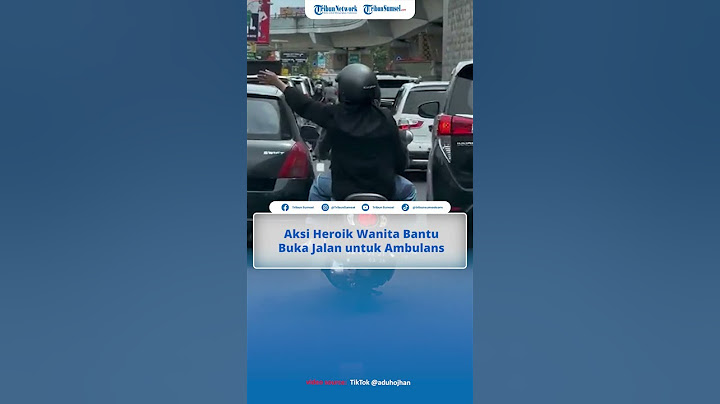 Aksi Heroik Seorang Wanita Bantu Buka Jalan untuk Ambulans, Tuai Pujian