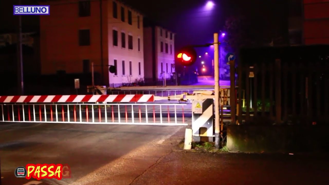 🚇Passaggio a livello chiusura delle sbarre 🚇