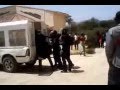 VIDEO. Bavure Policière à l' Université de Dakar : Des étudiants malemenés et menottés. Regardez