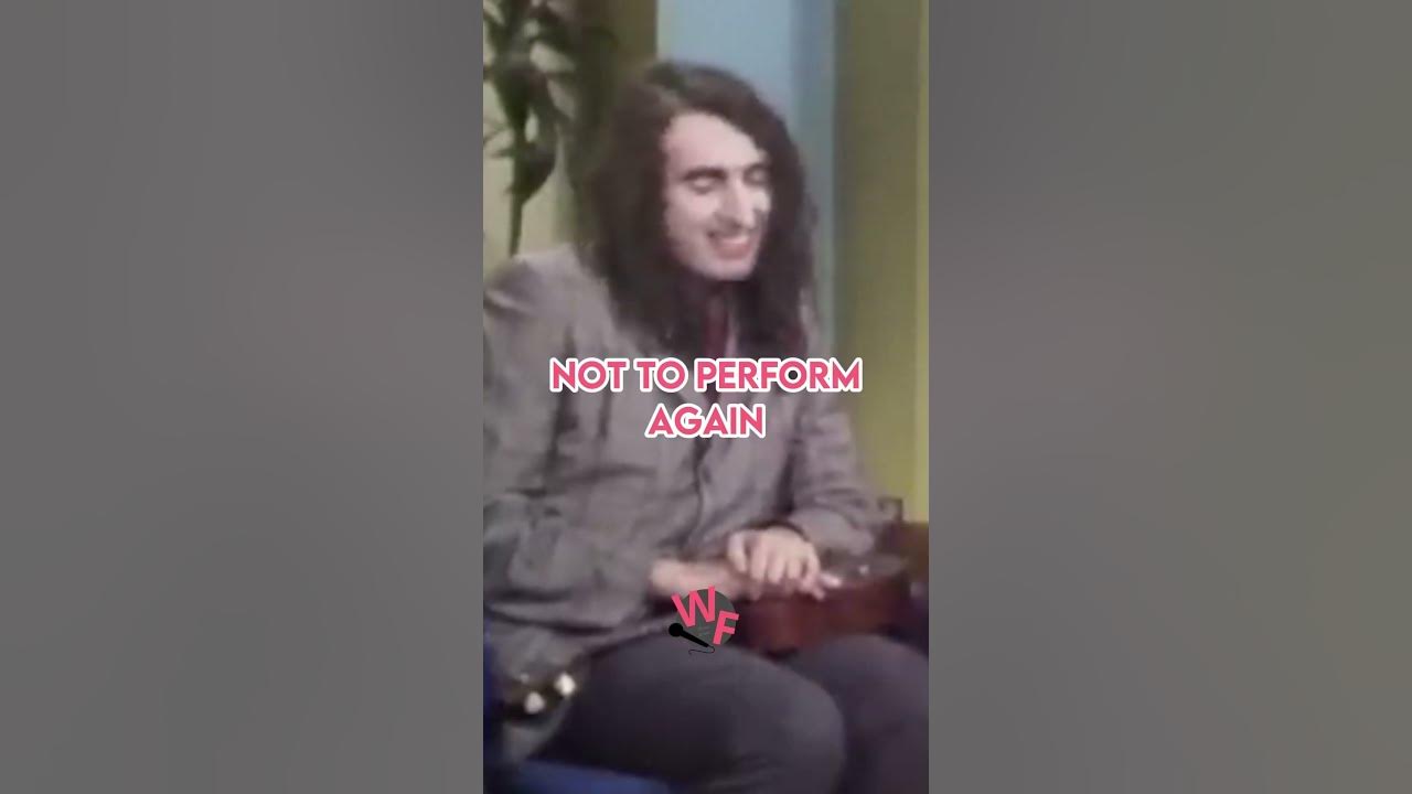 This singer LOST HIS LIFE during his performance, check out this bizarre story! #tinytim