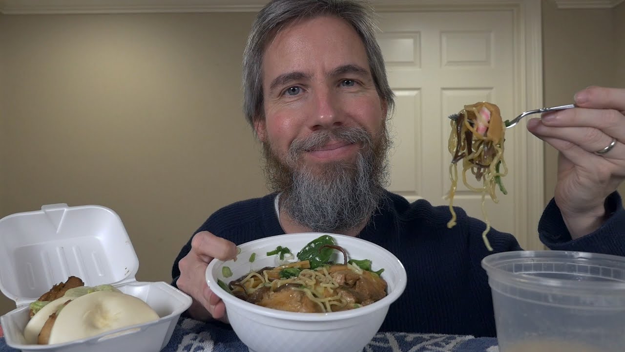 ASMR поедание рамэна (Шио Чар Сиу) и свиной булочки