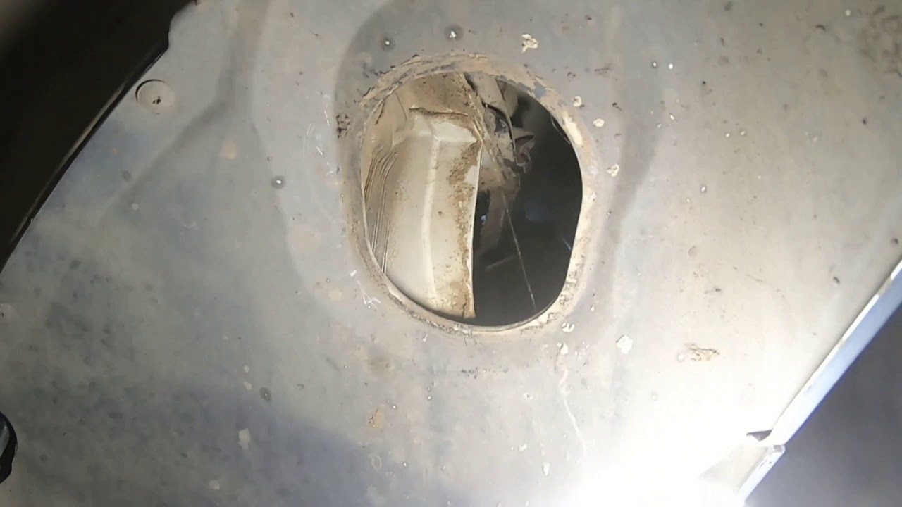 Как заменить лампу поворотника Passat - YouTube