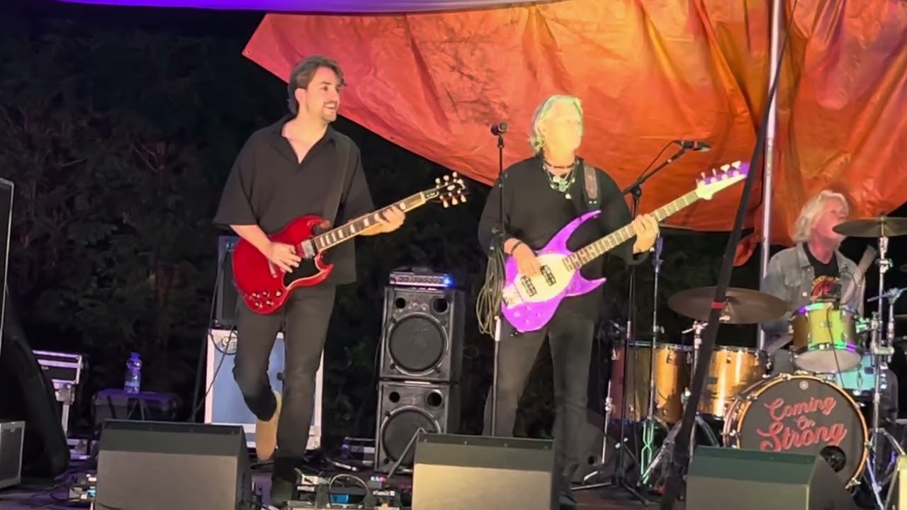 Coming On Strong,Live.Openluchttheater Leidse hout.Part 1.