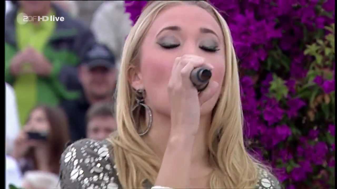 Emily Osment - Let's Be Friends (Live On ZDF Fernsehgarten)