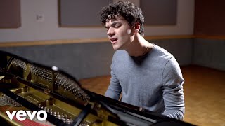Alexander Stewart, Lauren Spencer Smith - Friends Don't (Official)