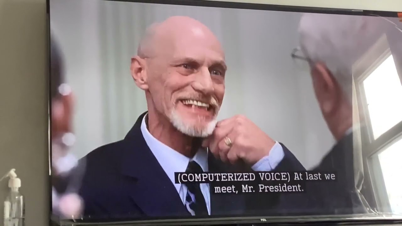 Scary Movie 3 (2003)-DL Hughley and Ja Rule cameo 