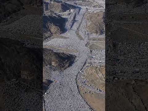 "Dunya ki sab se khubsurat jagah..." (Show Kaaba c