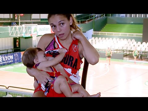 Argentine basketball player breastfeeding baby during game