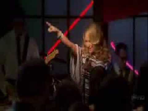 Ugly Betty - Amanda sing "Gene Simmons is my daddy...