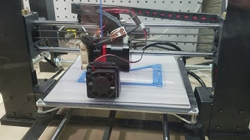 Hictop CR-10 and Monoprice Maker Select V2 workstation.