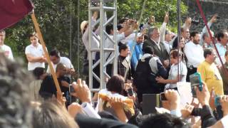 Llegada de AMLO a la Plaza de las 3 culturas