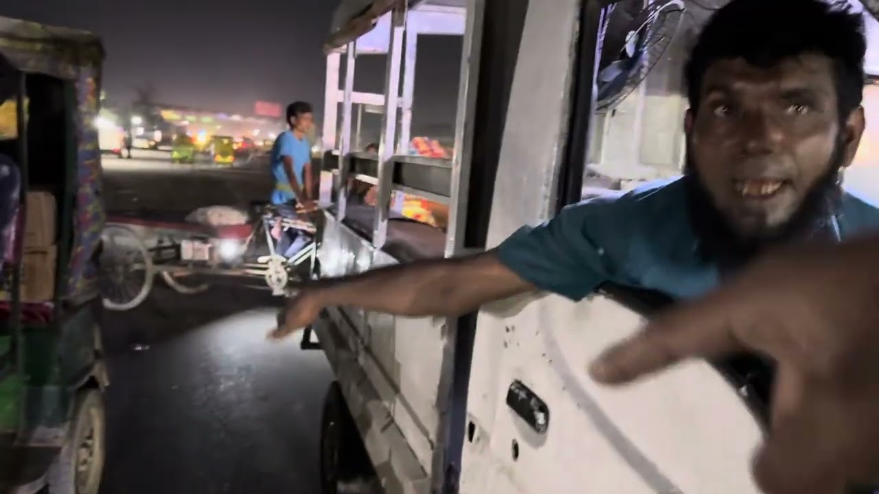 আমাদের বিবেক হবে কবে? Wrong-Side- Dangerous Van Almost Caused Accident in Dhaka