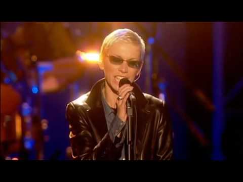 Annie Lennox and Dave Stewart (Eurythmics) .... Here Comes the Rain Again (2003)